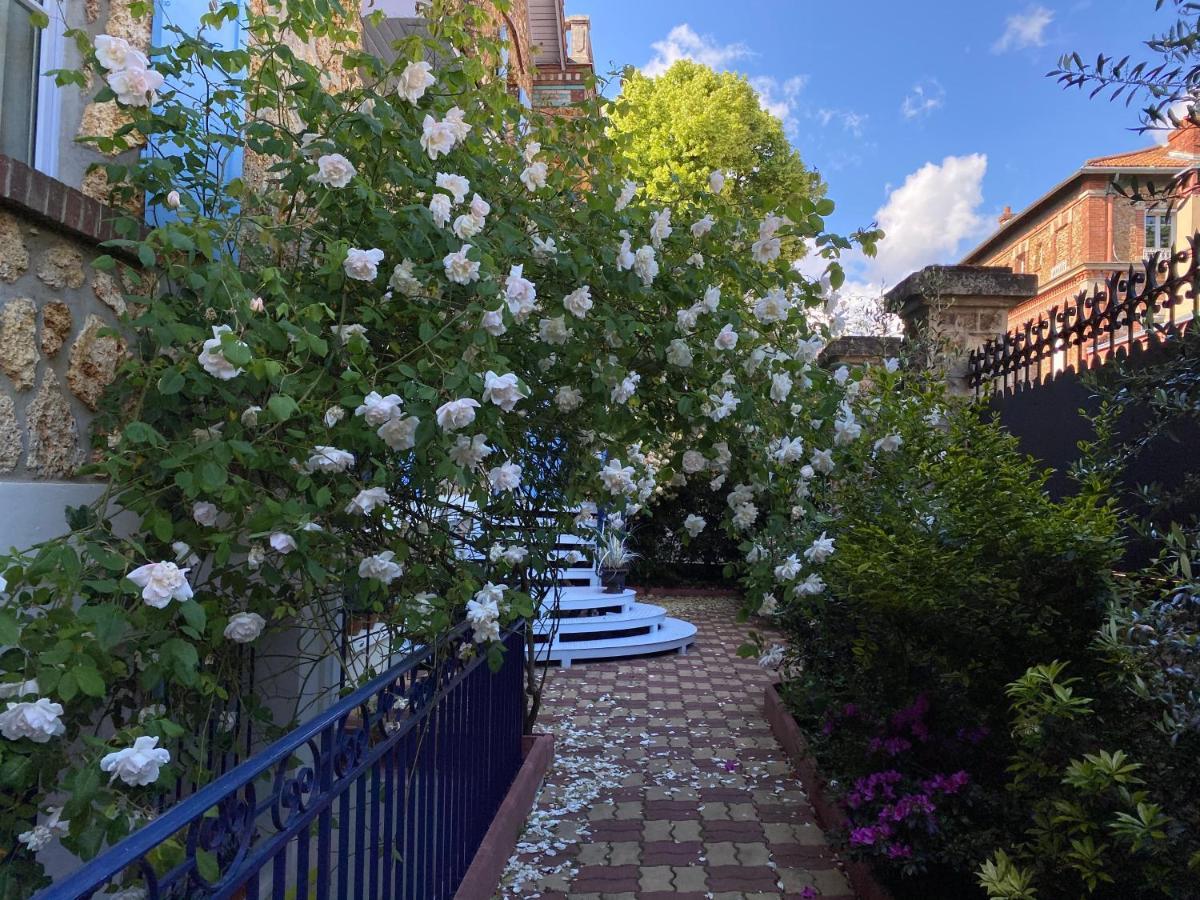 サン＝ジェルマン＝アン＝レー Le Talisman Bed & Breakfast エクステリア 写真